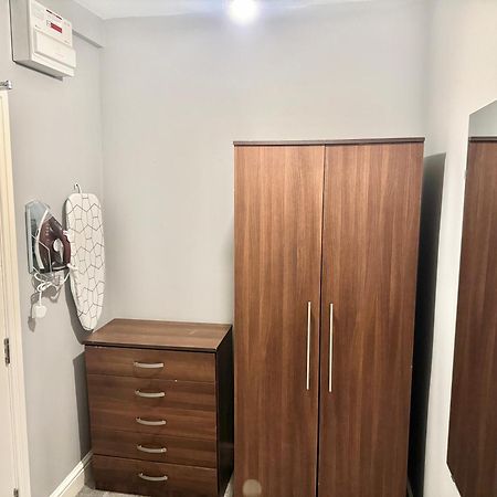Modern En-Suite Rooms By Finsbury Park Station 8 Mins To King'S Cross By Tube London Exterior photo